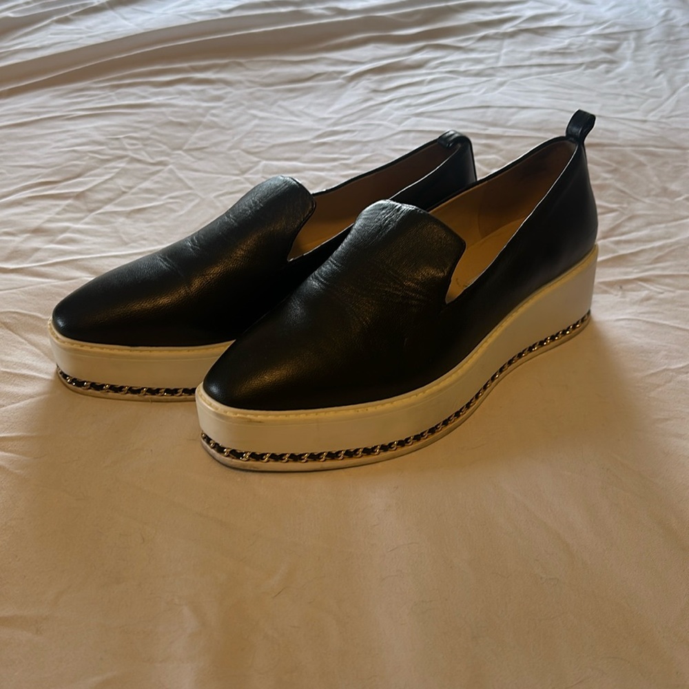 Karl Lagerfeld Paris Brea Black Shoe